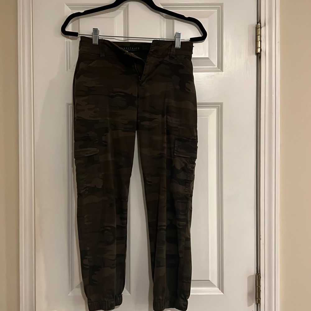 Sanctuary Camo Cargo pants, excellent condition